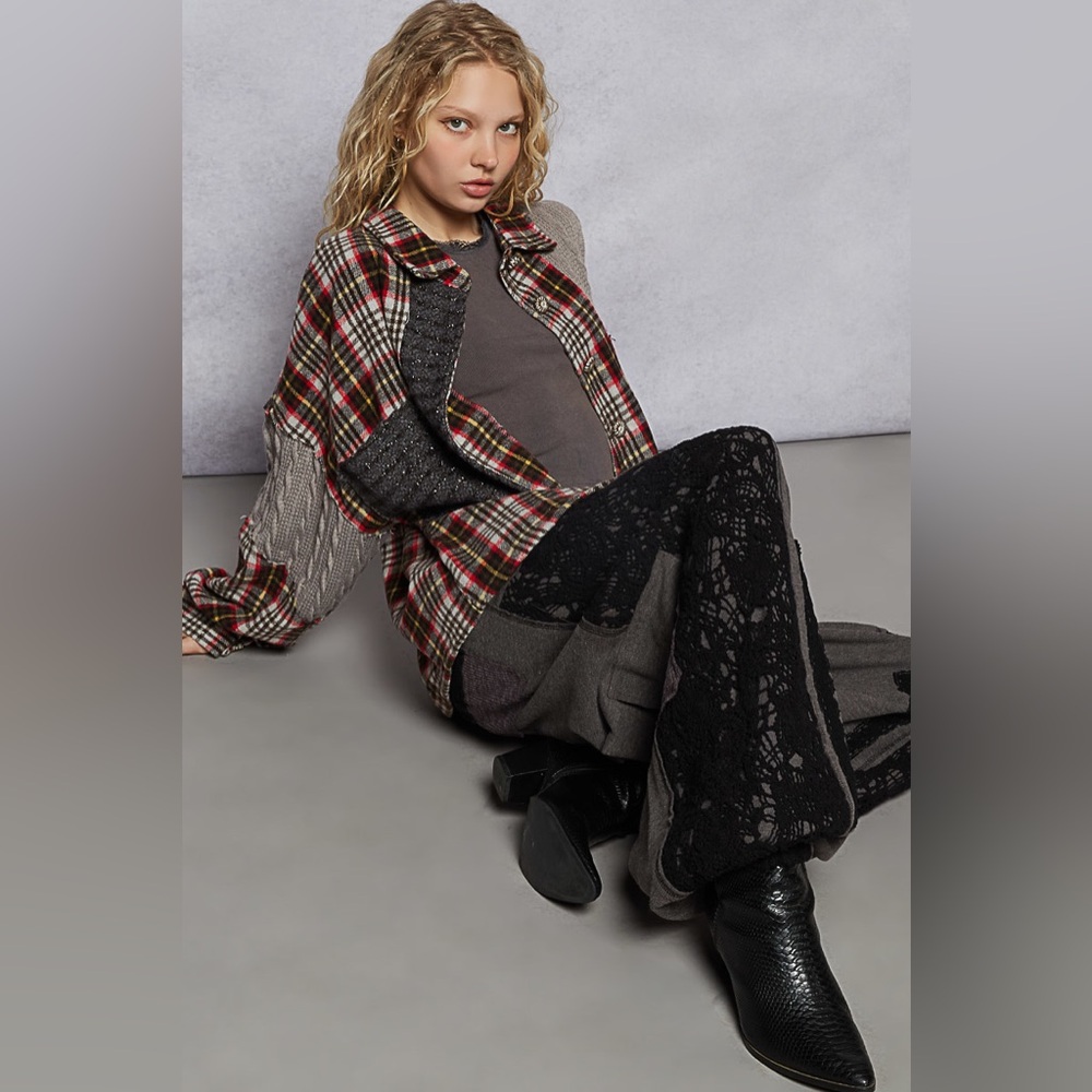 🖤 POL “ Backstage Flannel “ Plaid Flannel and Knit Shacket | Charcoal Multi - Picture 5 of 6